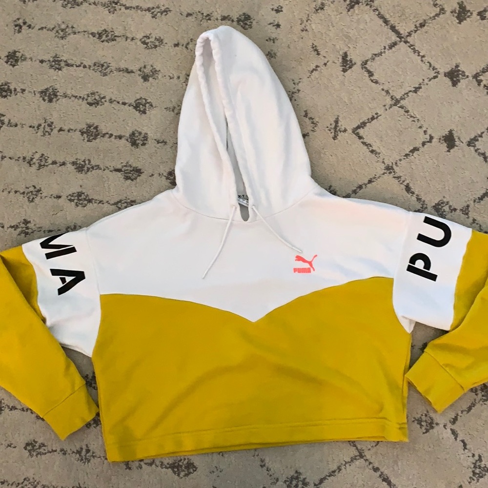 Puma cropped hoodie, like new